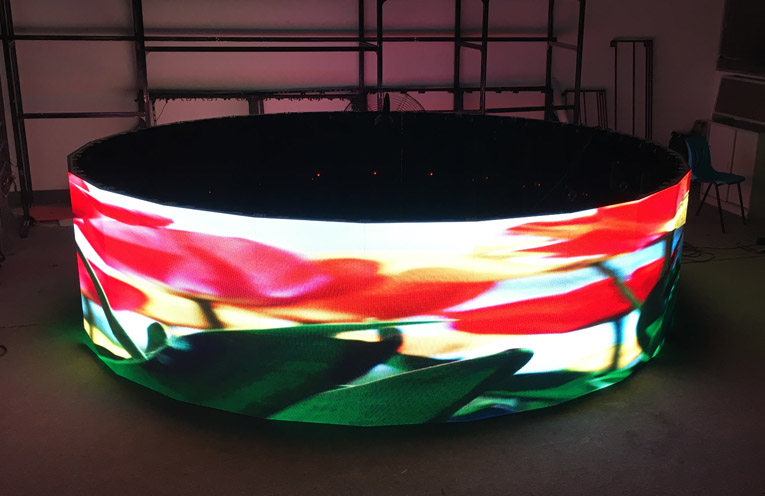curved LED display curved LED display